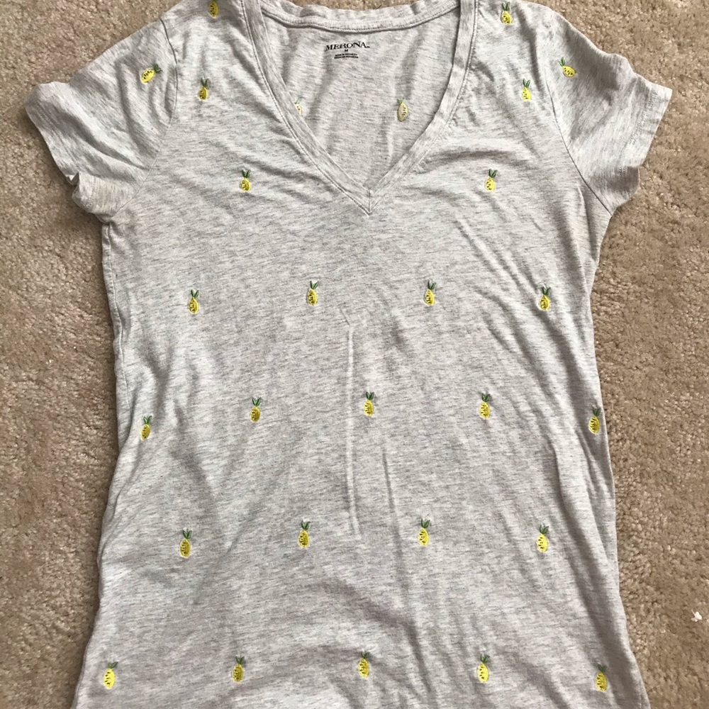 Merona T shirt